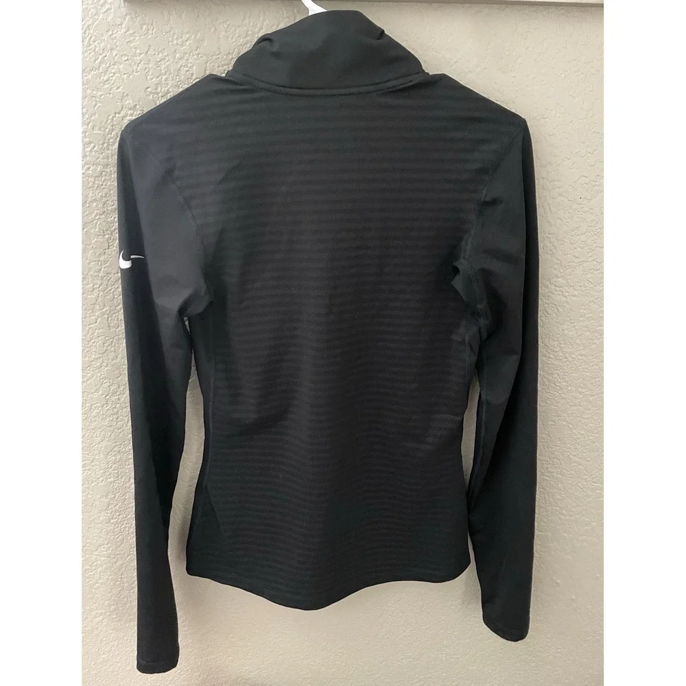 Nike Womens Dri-Fit 1/4 zip top long sleeve Medium